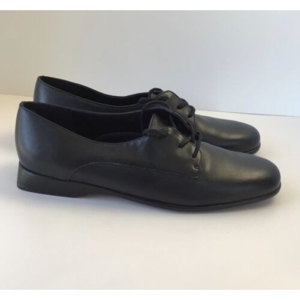 TROTTERS Women's Leather Lace Up Shoes, Deep Navy Blue (Size 9.5 N) - Picture 2 of 11